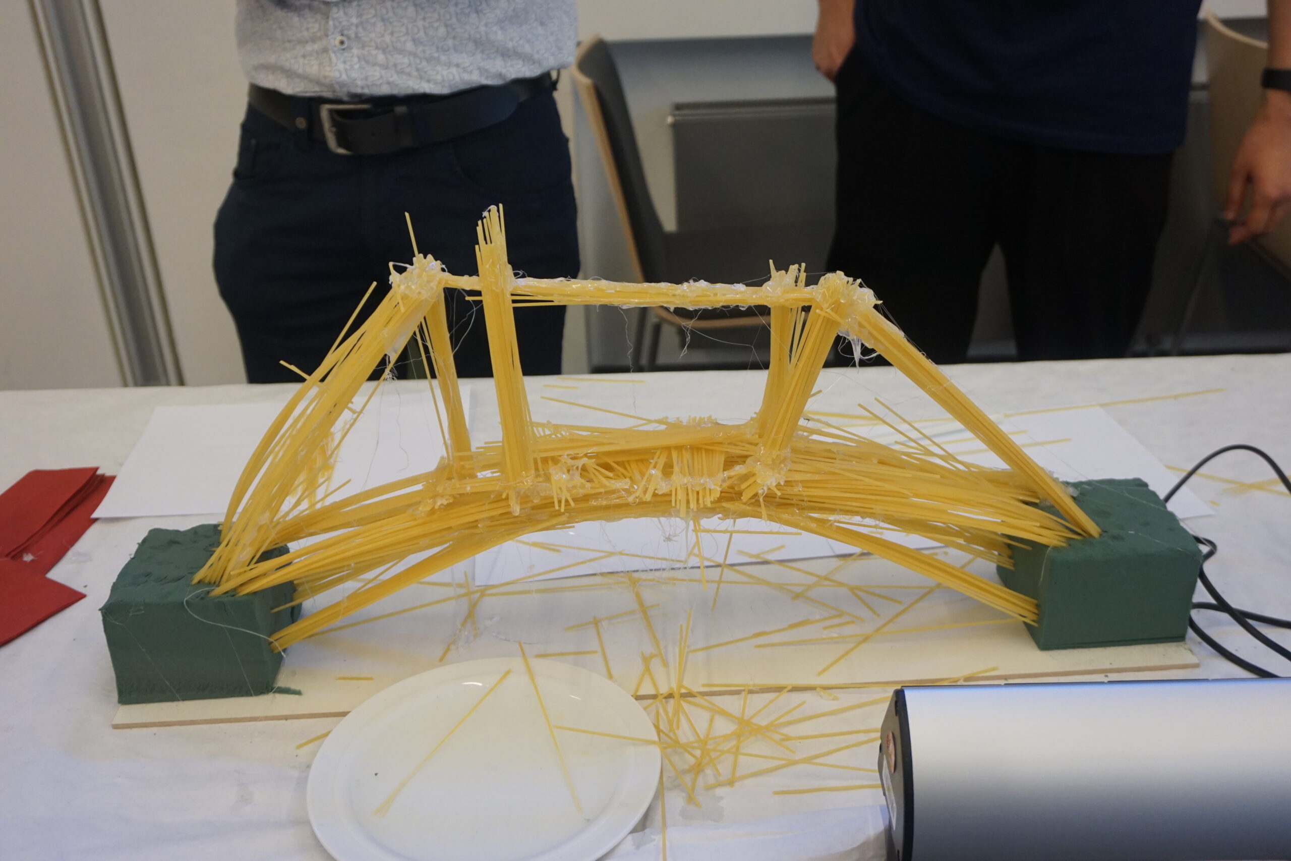 Spaghetti bridge 1