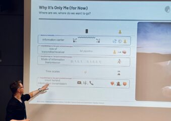 Bastian Heinlein during the talk at the Human Chemical Communication Colloquium