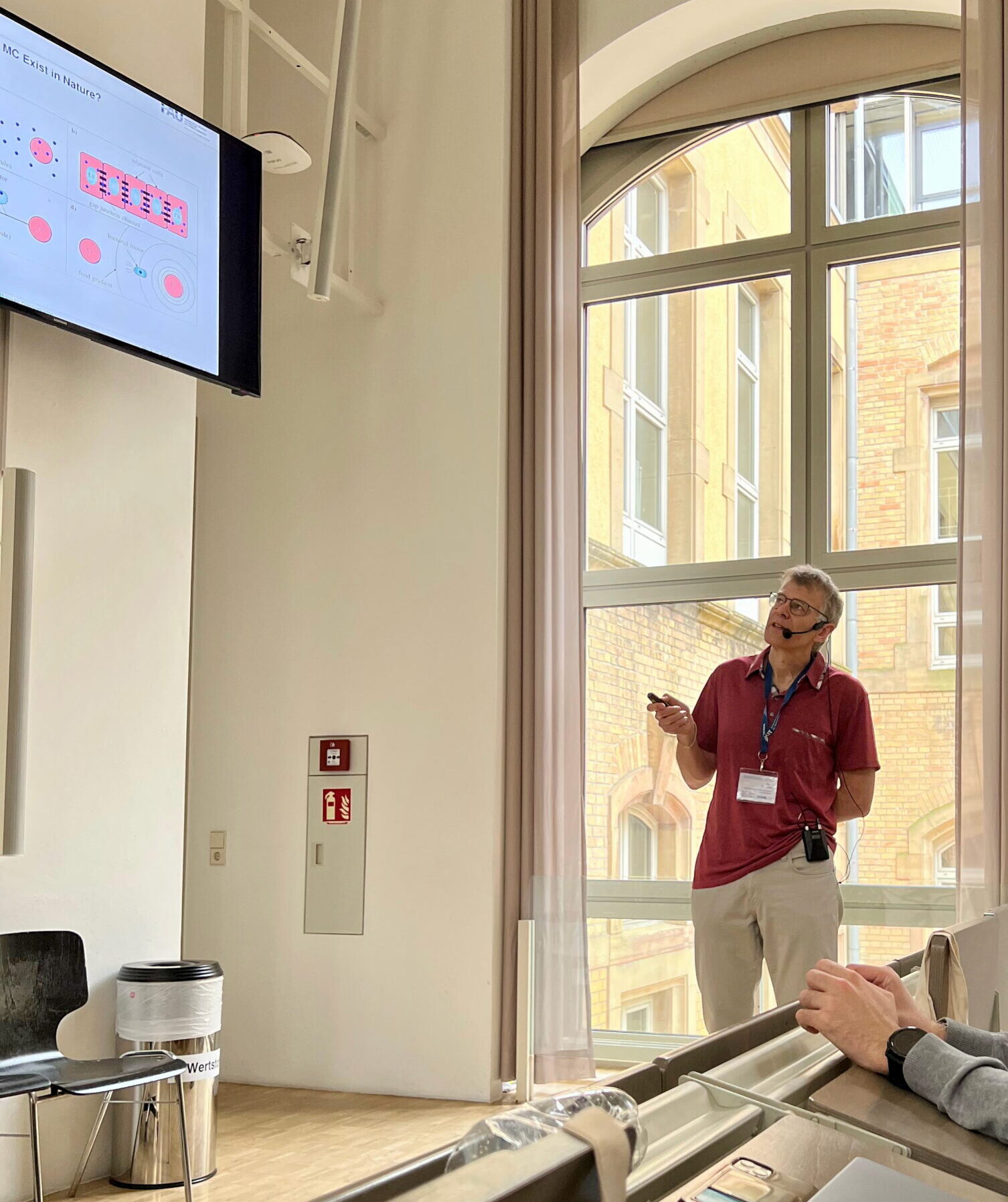 Robert Schober during the tutorial on molecular communication