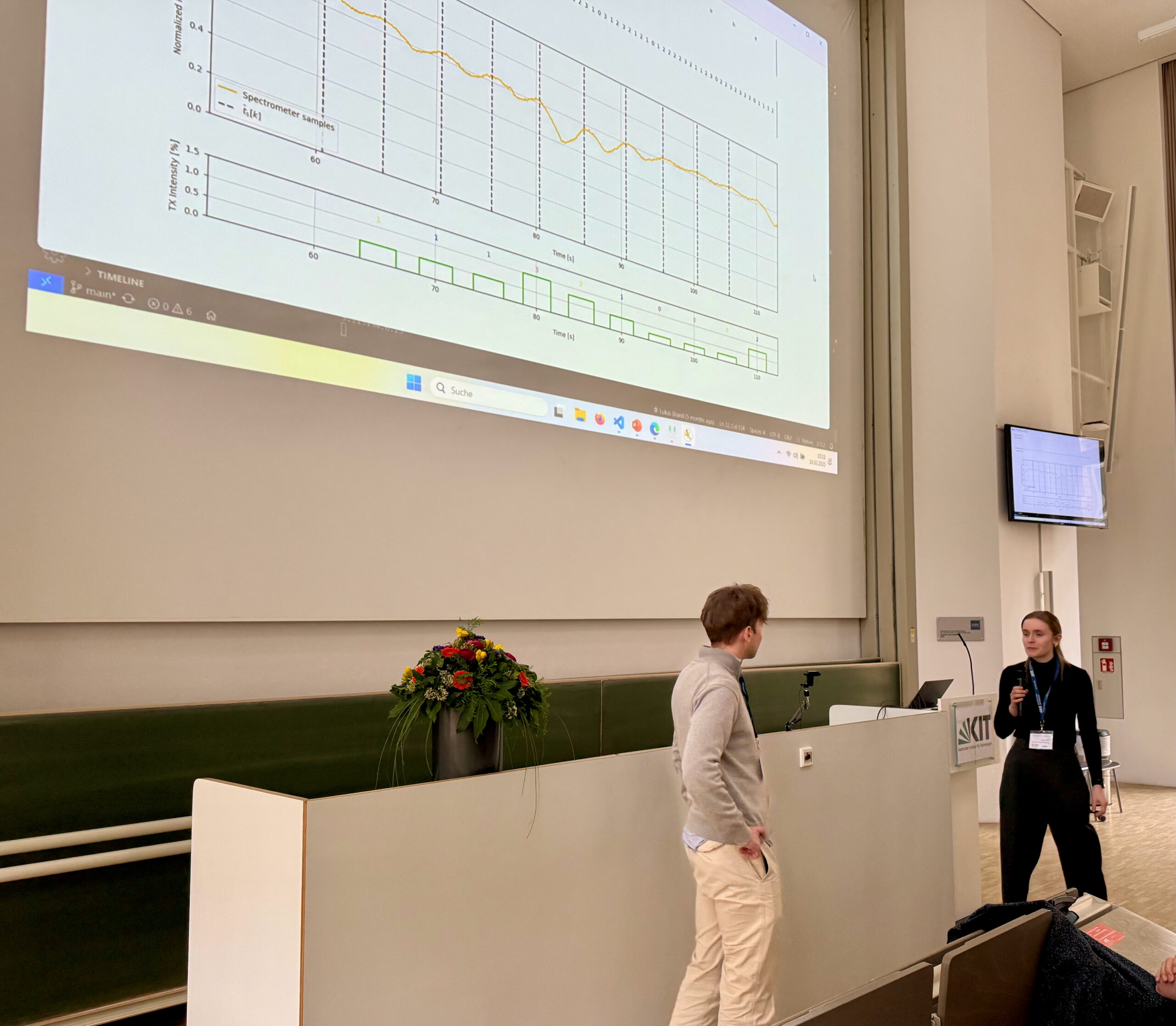 Timo and Teena during the tutorial on MOlecular Communication