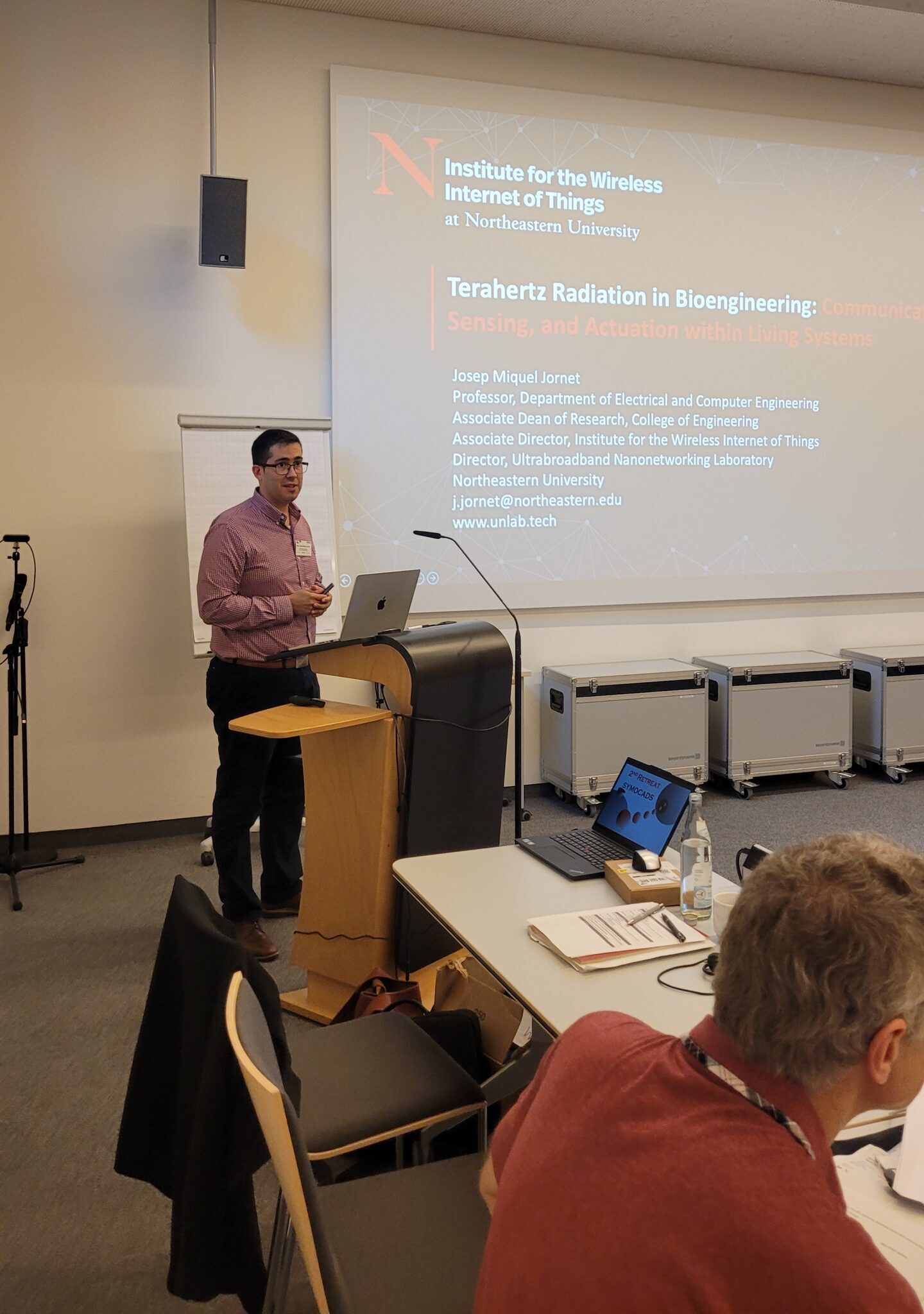 Prof. Josep Miquel Jornet during his presentation at the retreat