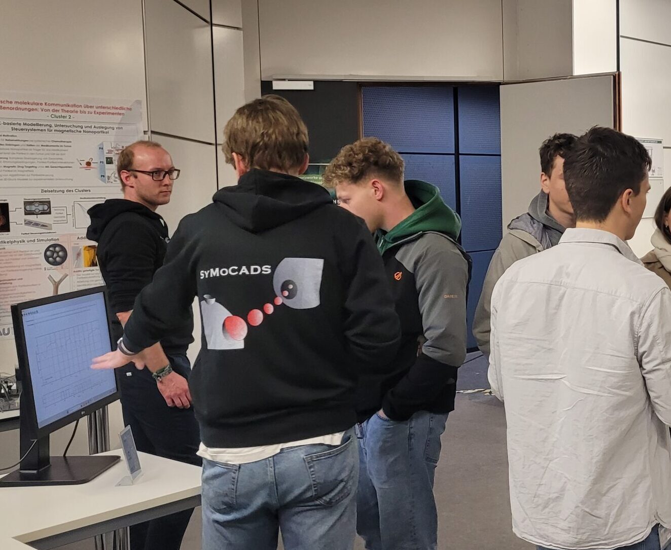 SyMoCADS Team with visitors at the LNoS